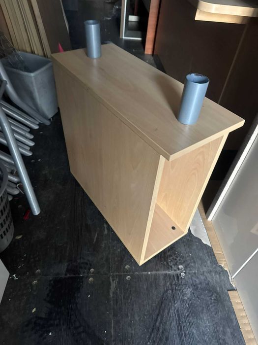 Pólka na komputer półki pod biurko biuro dom