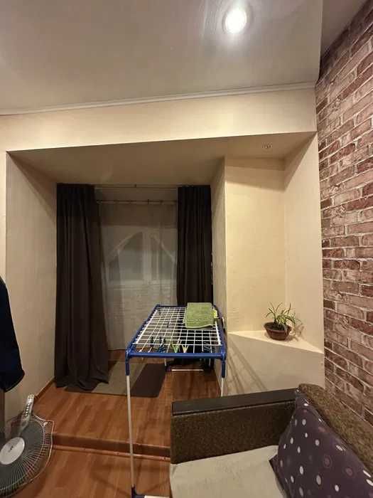 Продам 1 комнатную квартиру в районе пр. Мазепы ( Авиационная)