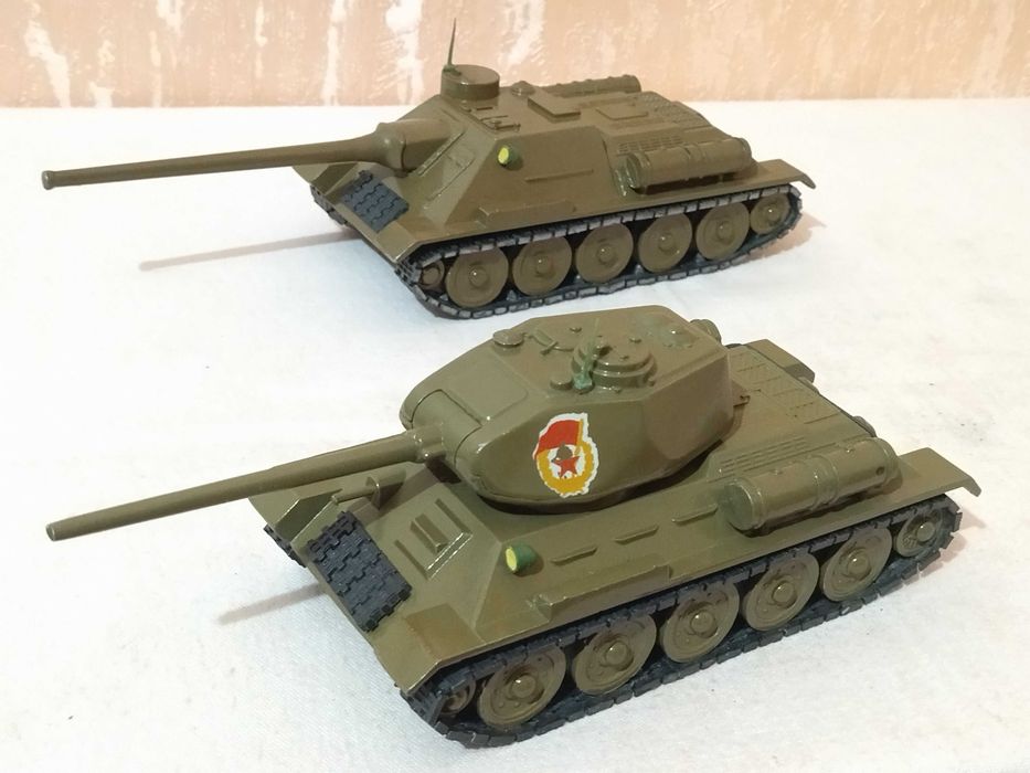 Танк 1:43 Т-34 + СУ-100 Танк 1:43 СССР.
