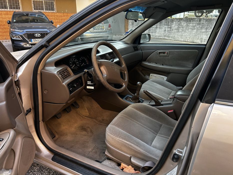 Toyota Camry 2.2