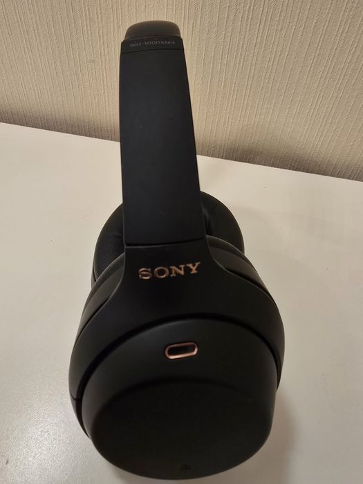 Топові Sony wh-1000xm4