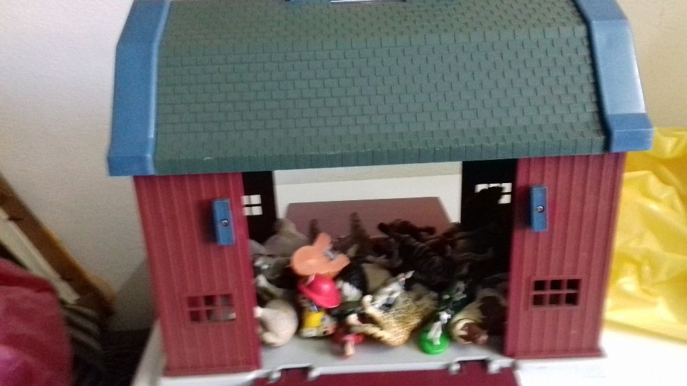 2 Casas de brincar para crianças