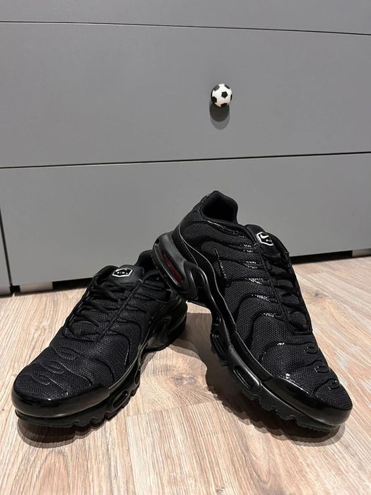 Nike TN Plus Black buty sportowe rozmiar 37.5