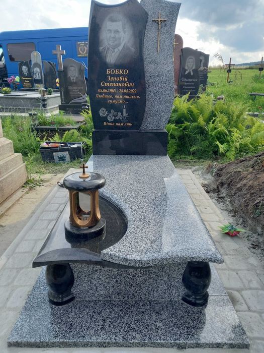 Граніт Пам'ятники одинарні подвійні дитячі Львів
