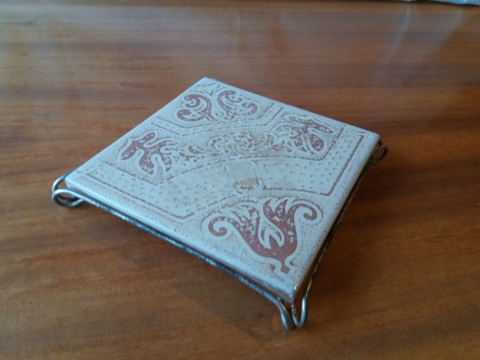 Подставка под горячее - 2 шт. разные