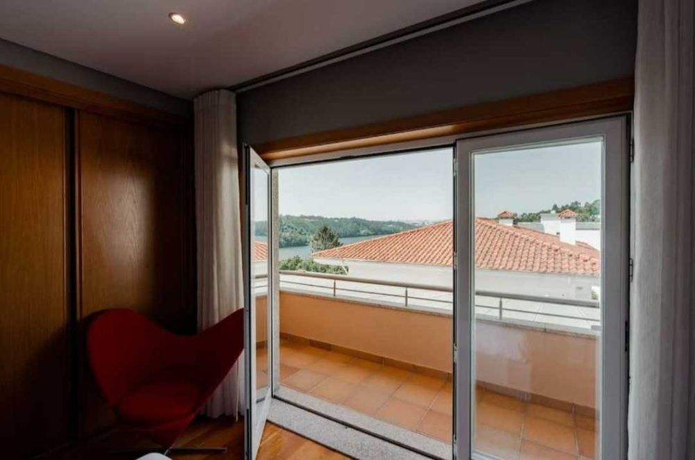 Moradia de Luxo com vista Rio