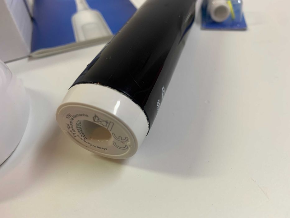 Elektryczna szczoteczka do zębów Oral-B Pro Series 1 Braun