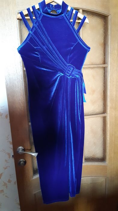 Красивое вечернее платье. Синий велюр