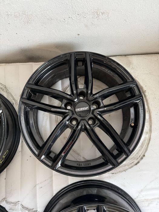 360. Felgi aluminiowe Dezent ET 40 7jx17” 5x112 Audi Skoda Seat VW