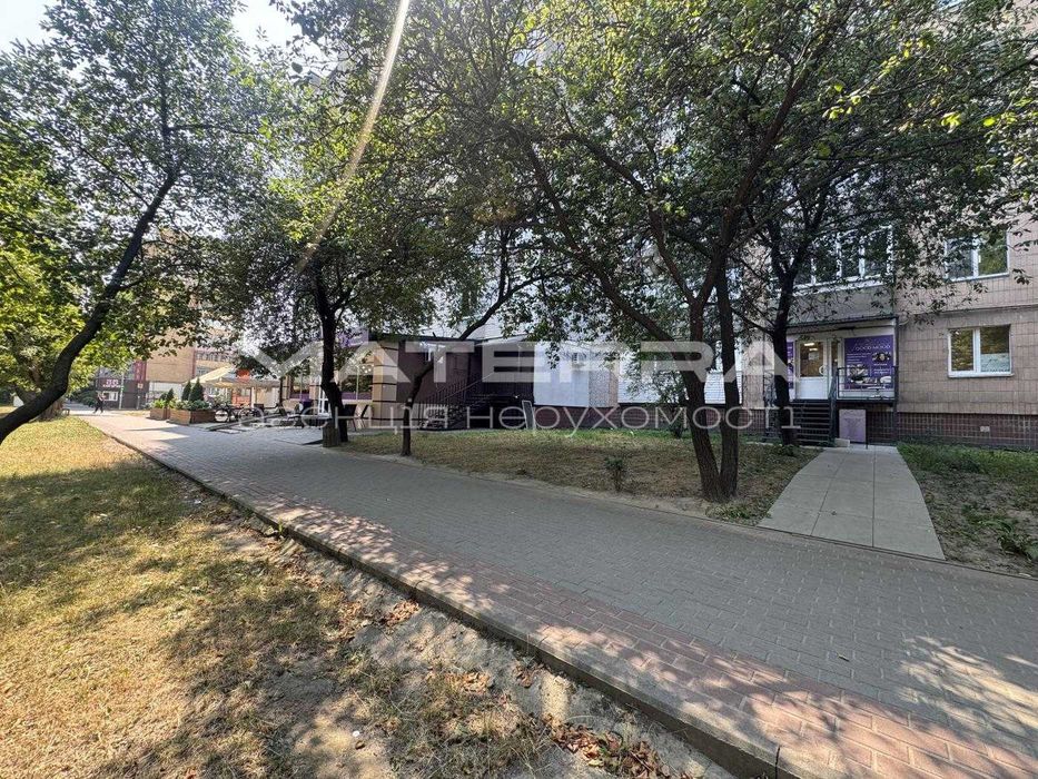 Фасадне комерційне приміщення, Білогородська 25, Боярка Продаж