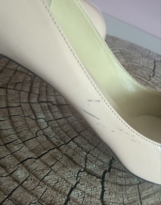 Klasyczne szpilki Jimmy Choo Romy lakierowane nude / pudrowy róż, stan bdb!