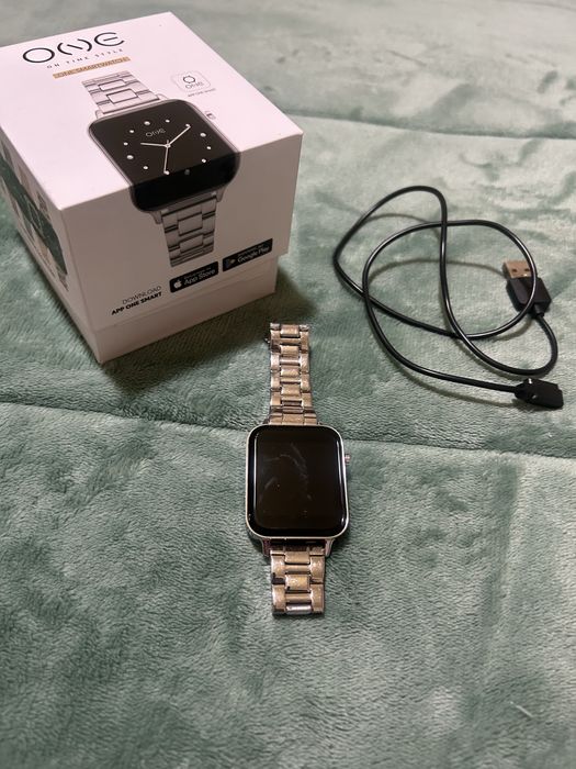 Relogio One smartwatch