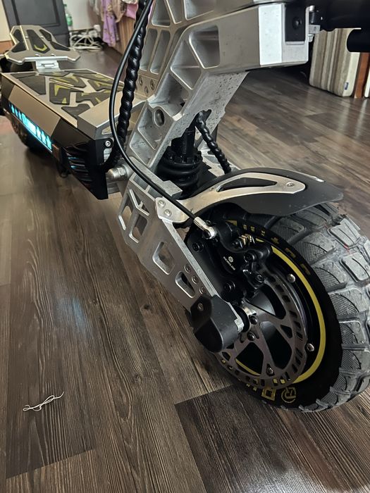 Електросамокат Ruitoo