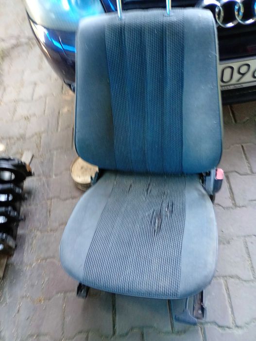 Fotel. Pasażera  przedni BMW e30 coupe