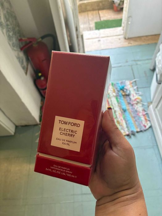 Tom Ford Electric Cherry
