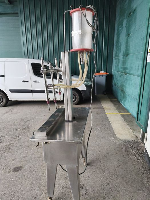 Máquina de vácuo semi automatica para engarrafamento de vinho