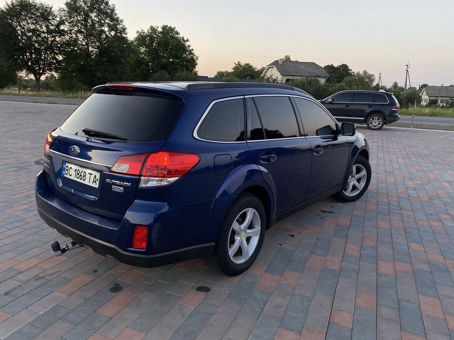 Subaru outback..