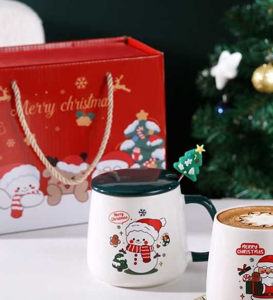 НОВОРІЧНИЙ набір  чашка Сніговик з ложкою і кришкою в коробці-пакеті