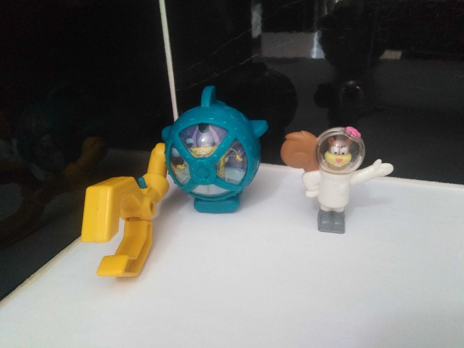 Brinquedos (Macdonalds) Super Mario- SpongeBob-Monsters vs Aliens-Etc.