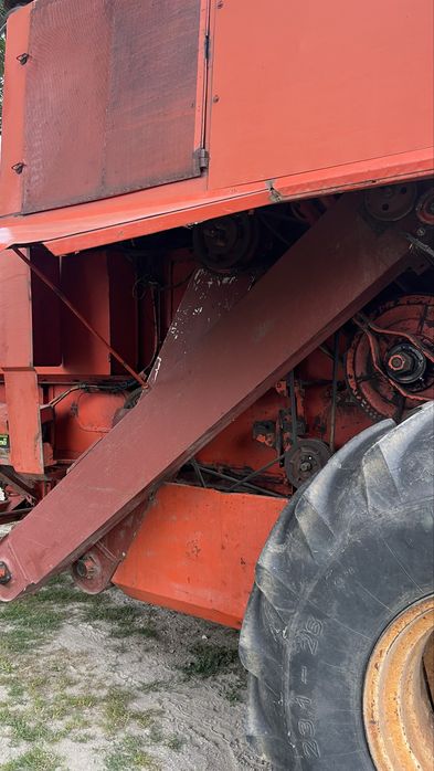 Kombajn zbożowy Bizon Z056 Super 1983r