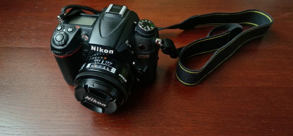 Фотоапарат Nicon D7000 і об'єктив Nikon AF Nikkor 50mm f/1.8.