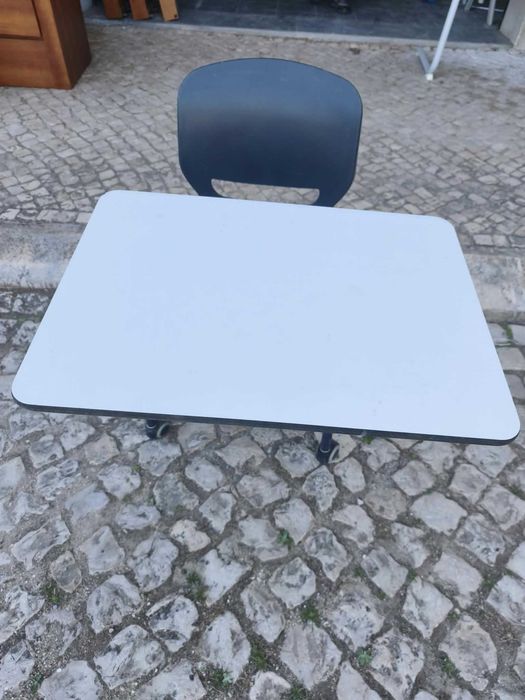 Cadeiras com palmatória Sala Formação