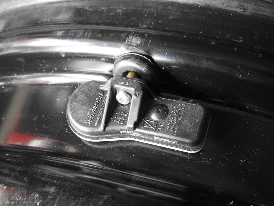 4xfelgi stalowe 16'' 5x114,3 6,5J et45 HYUNDAI  oryginał + Czujniki