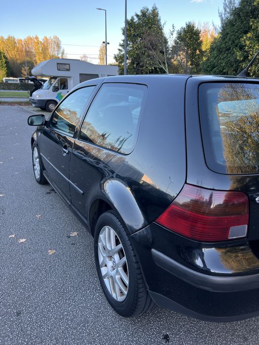 Volkswagen Golf 4 • 1.9 TDI 90cv • 1999 • Muito Estimado