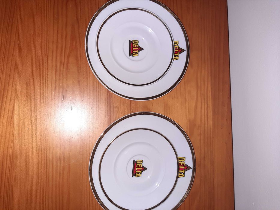 Conjunto de Chávenas de Coleção Café Delta, Série Ouro