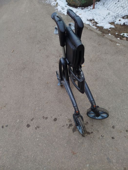 Продам  б у ходуны для инвалидов