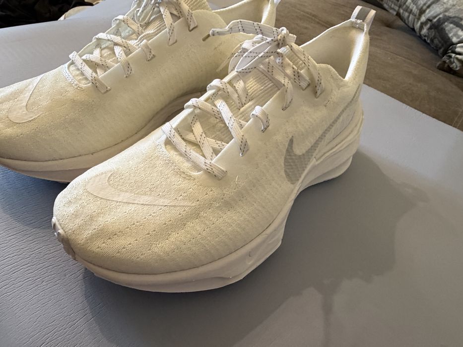 Кросовки  Nike ZoomX Invincible Run Flyknit 3