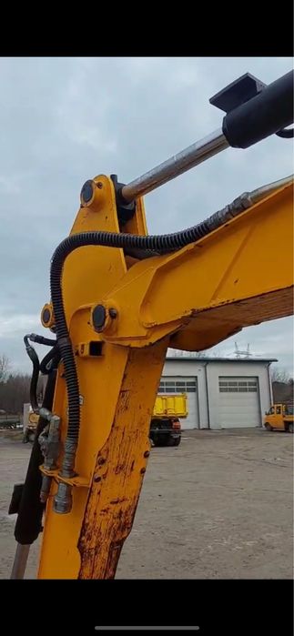 Продається JCB Z-48 Резинова гусениця.