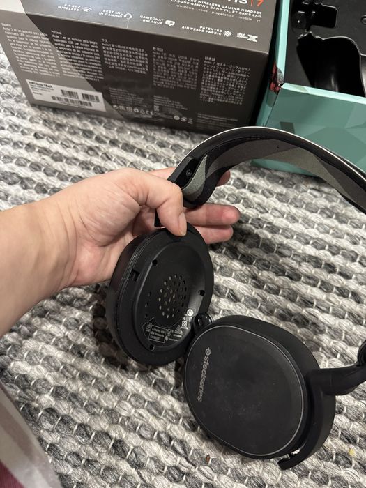 Бездротові ігрові навушники SteelSeries Arctis 7