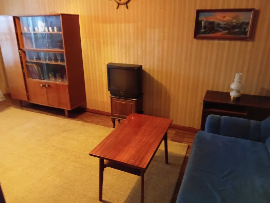 Оренда 2х кім Раково біля АТБ.Тільки дзвонити