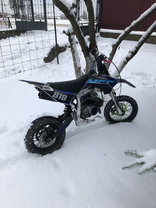 Продам Ycf pilot f125 на мотардах