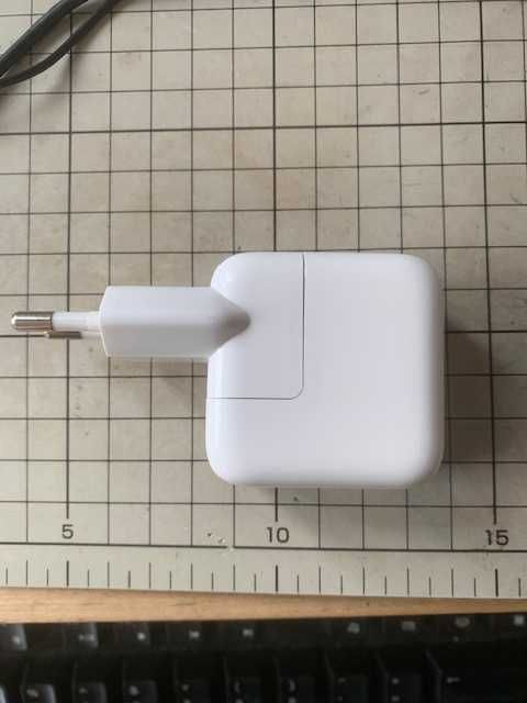 Ładowarka Apple A1357