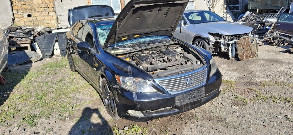 Lexus LS460 разбор