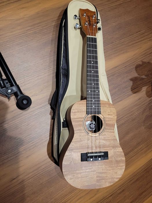 Ukelele Tanglewood