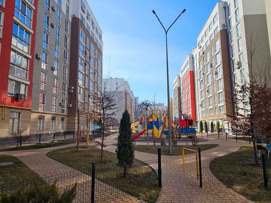 Продаж нежилого приміщення з окремим входом в ЖК "Столичний"