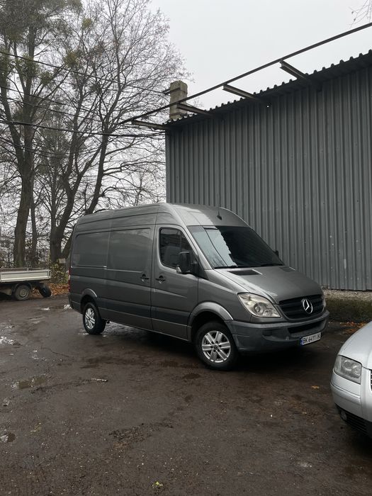 Вантажні перевезення. Вантажне таксі.