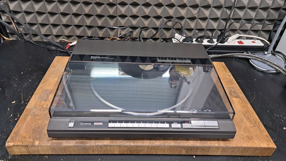 Gramofon Technics SL-QL15
