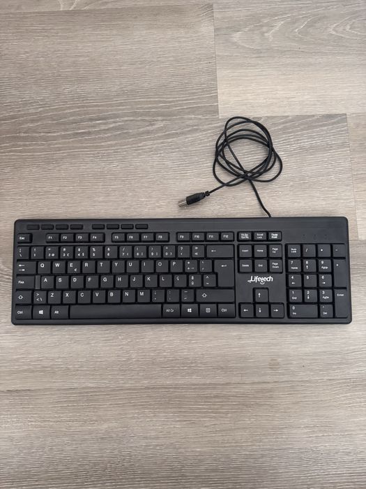 Teclado com fio Lifetech – Layout PT