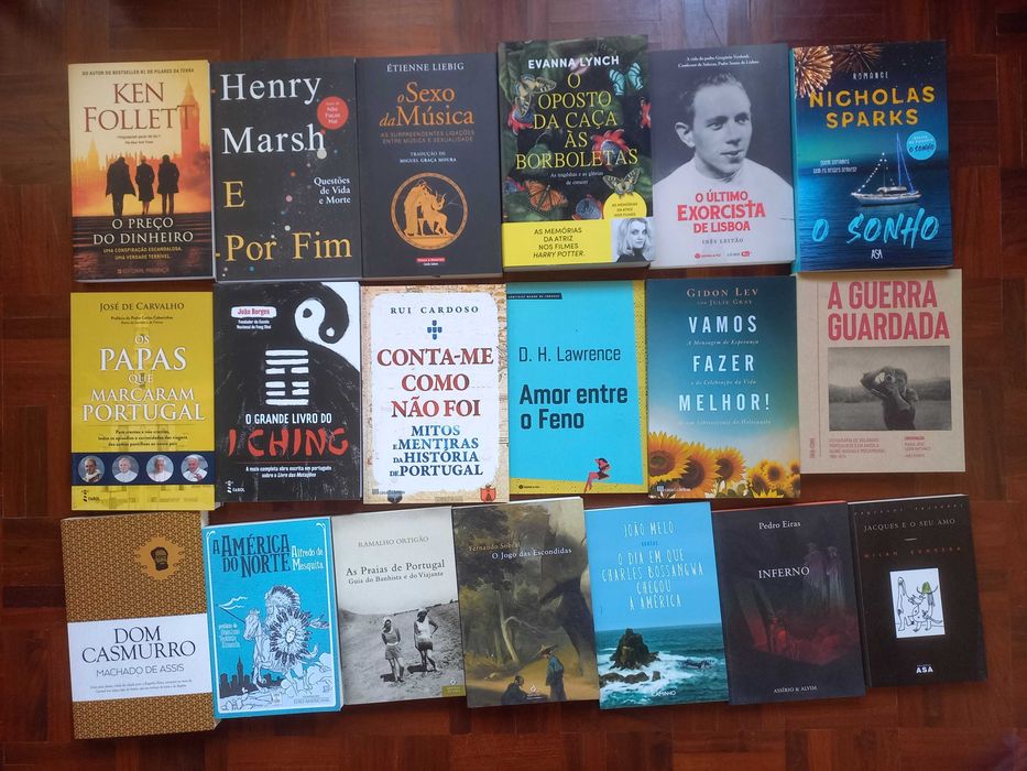 Lote de 180 livros