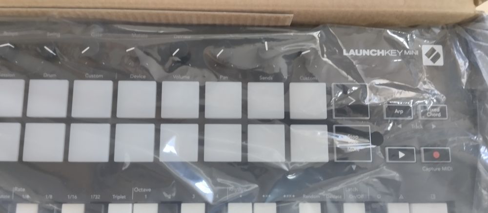 Vende teclado controlador da Novation
