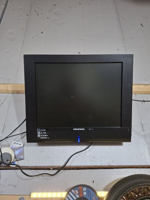 Телевизор маленький