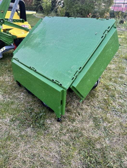 Traktor z przyczepka john deere rolly toys