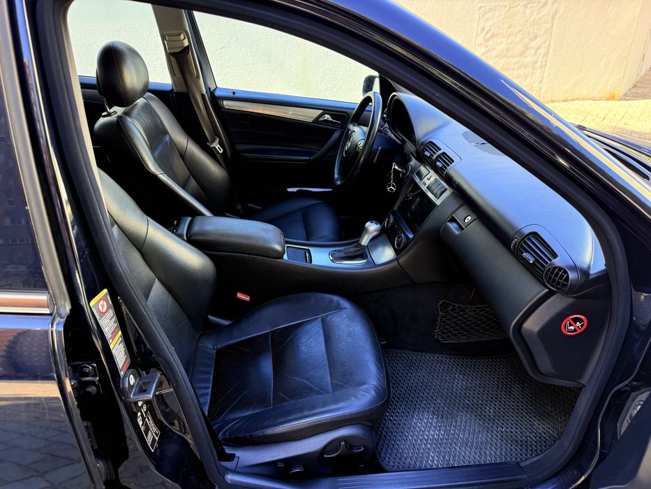 Mercedes C220cdi Avantgard sport edicion 2004