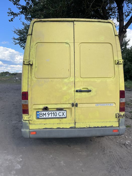 Грузовий спринтер  212D