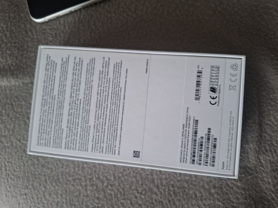 IPhone 11 biały  64 gb