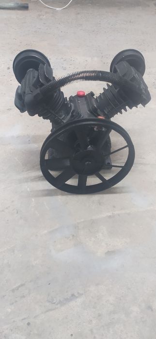 Продам компрессор